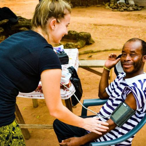 medical volunteer in ghana 1 product 5e720fc8299ce.[1090]